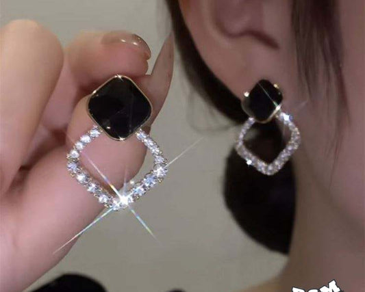 Zircon Korean Black Shiny Earing