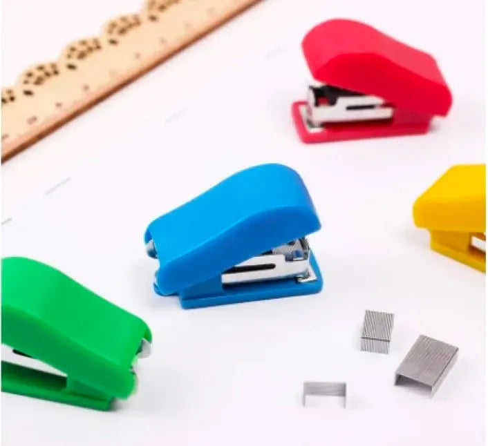 Pack of 2 Mini Staplers with Pins