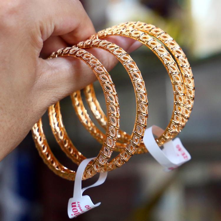 2 Pcs Indian Design Gold Plated Crystal Kara Bangle