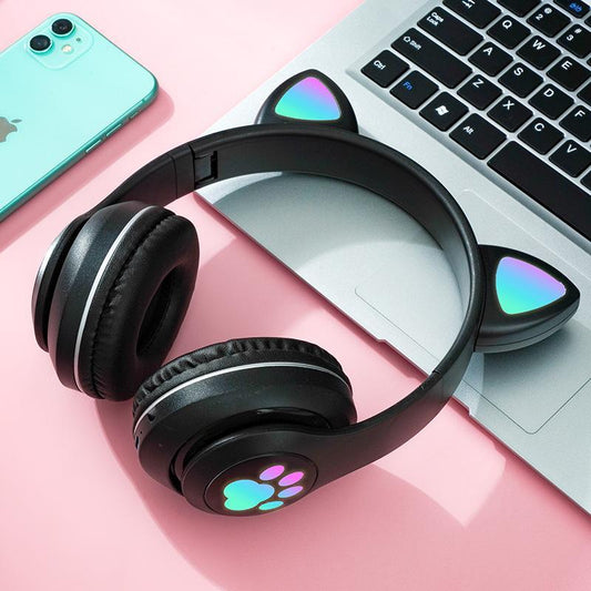 Black Sleek And Stylish Design Headphone