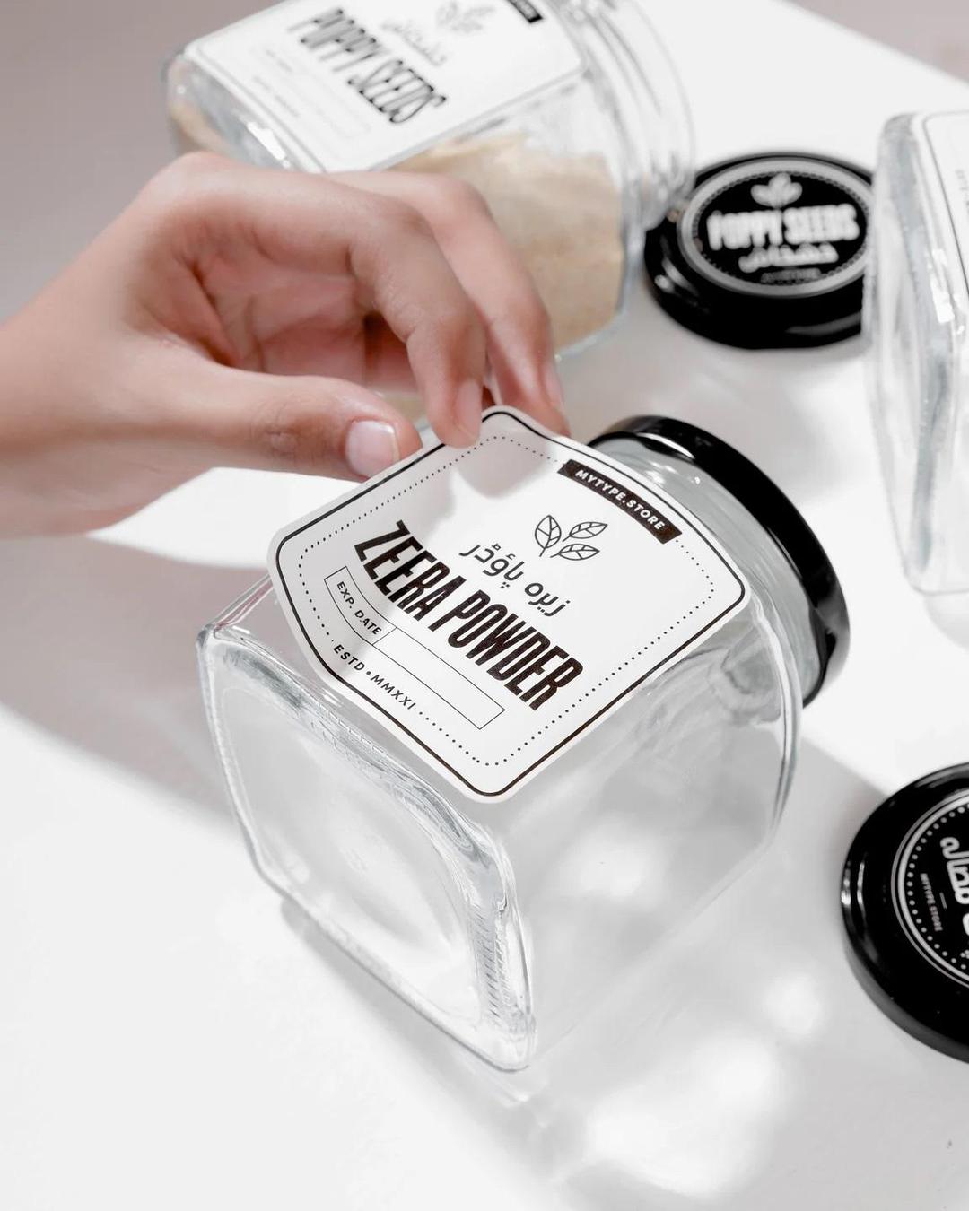 Stylish 8 Pcs Spices Jar Set