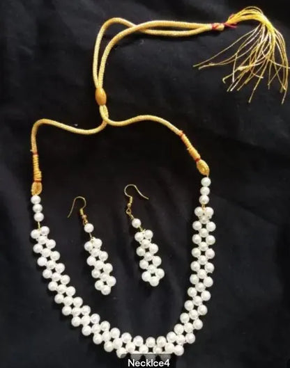 Beautiful Pearl Necklace With Earings