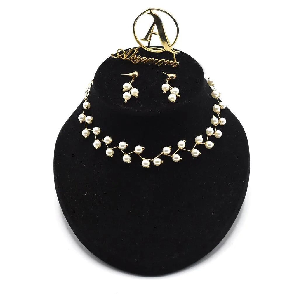 Pearl Necklaces With Earings