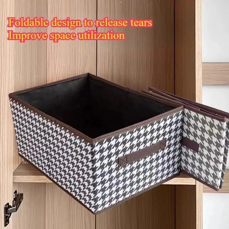 Light and Practical Clothes Storage Box