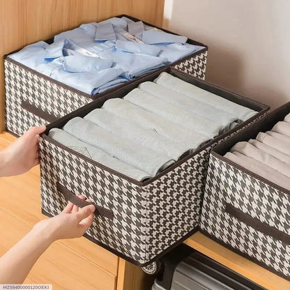 Light and Practical Clothes Storage Box
